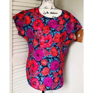Vintage Floral‎ Top Size M